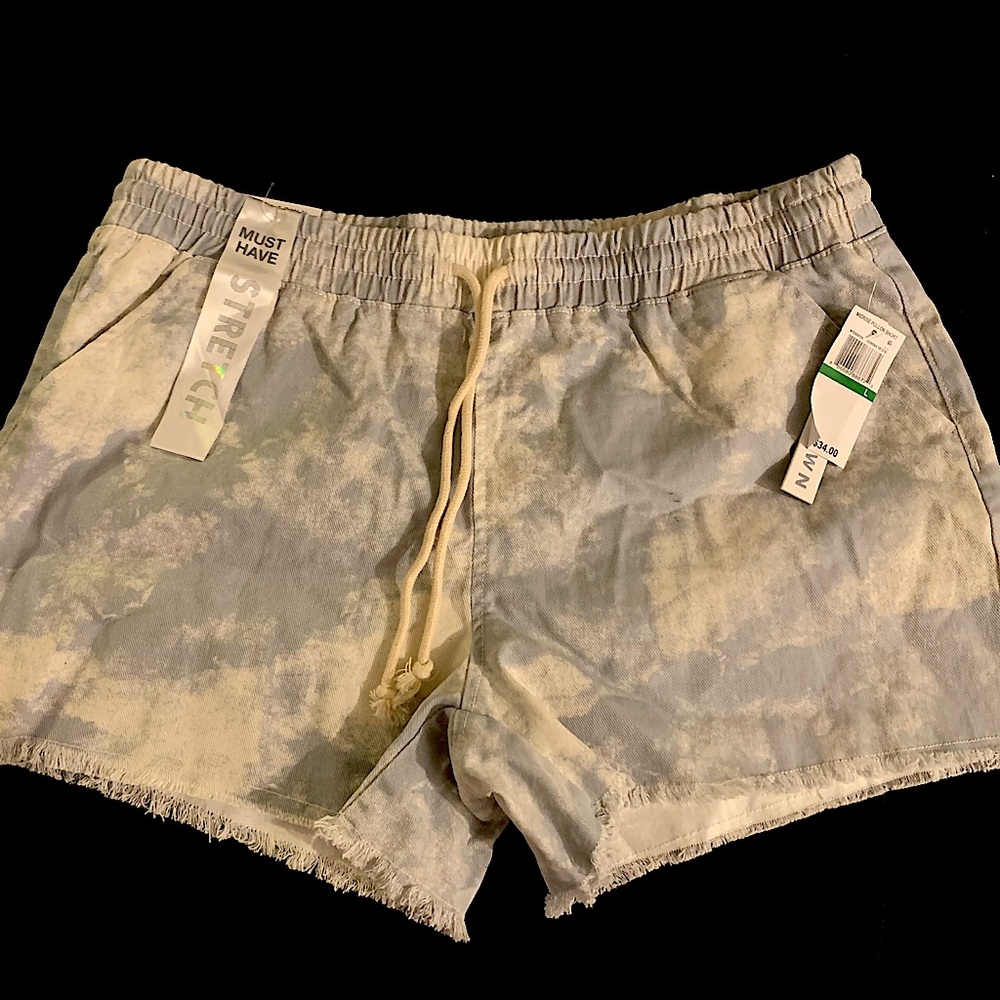 Tinseltown Mid-Rise Pull-On Shorts